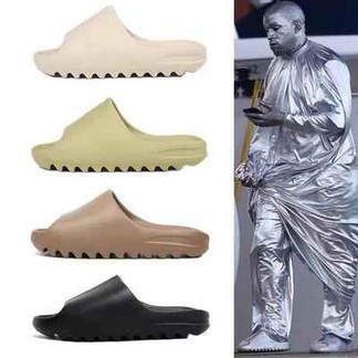 Yeezy Slides Lol